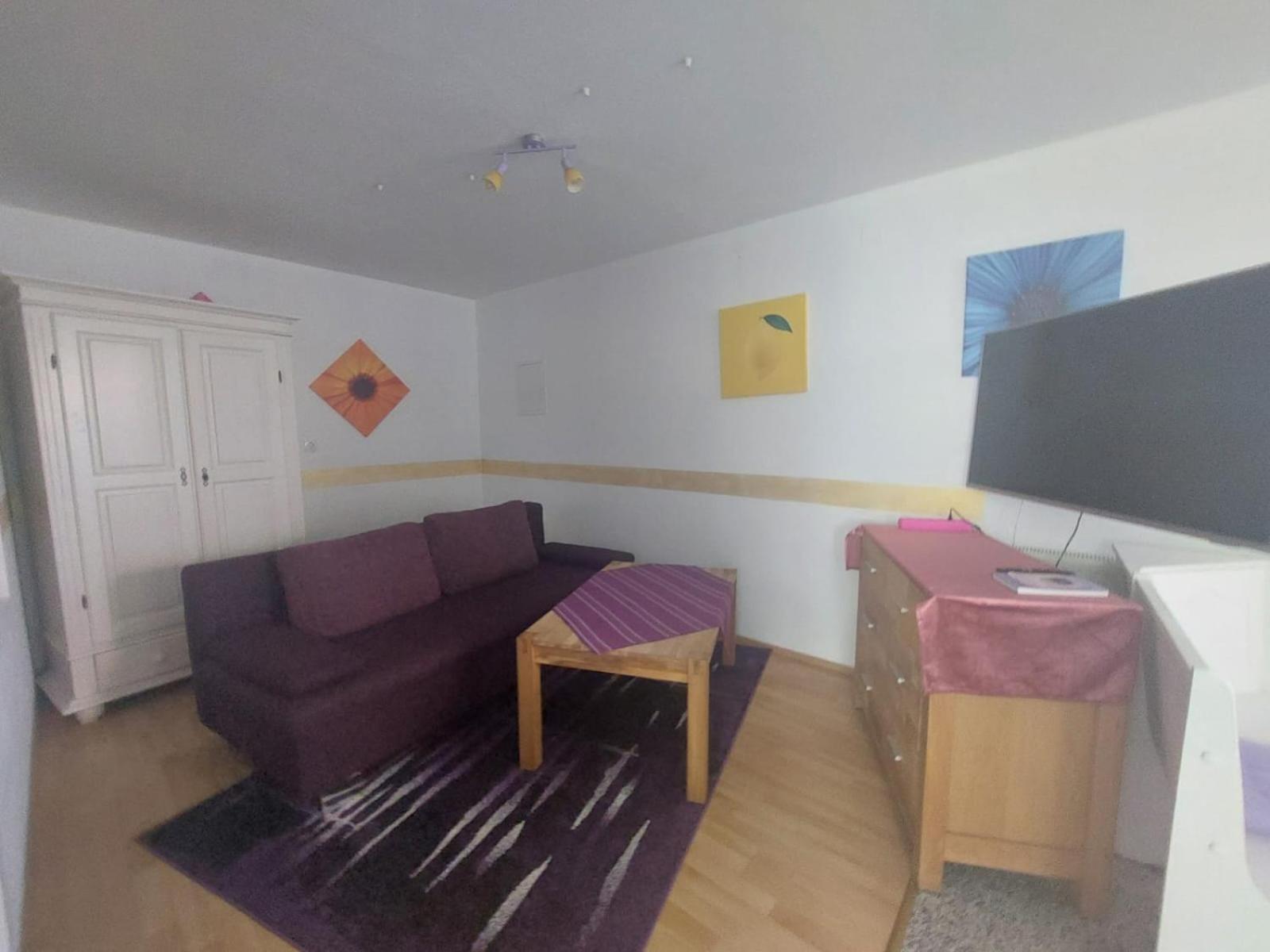 Lila Apartment